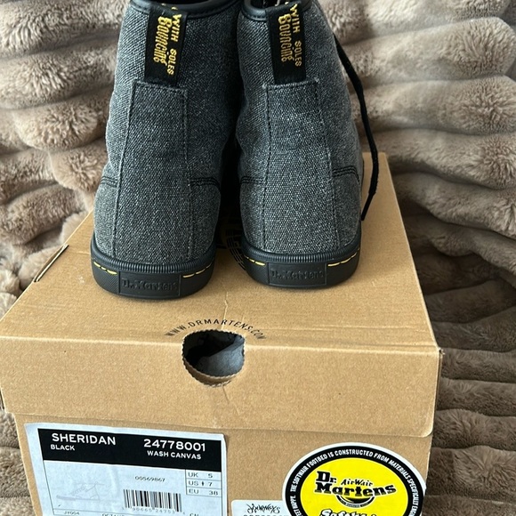 Dr. Martens Black Sneakers Classic Style - Picture 4 of 9